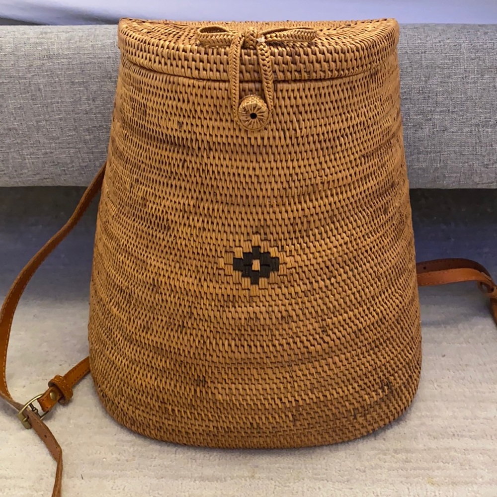 Straw backpack beach bag